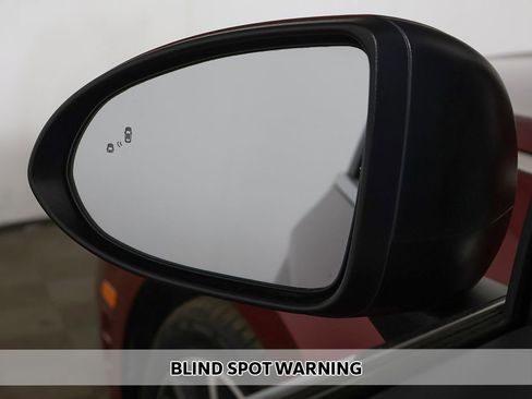 Used 2023 Hyundai Sonata Limited w/ Cargo Package FWD image 10