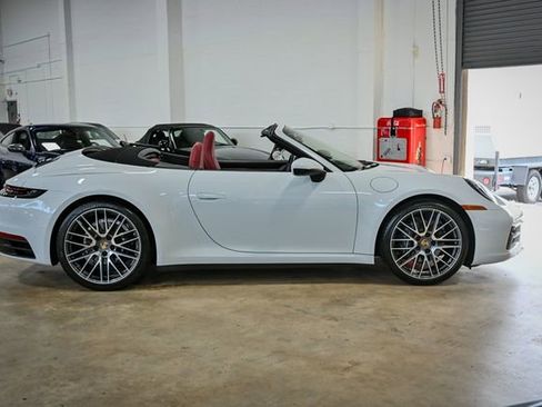 Used 2023 Porsche 911 Carrera image 19
