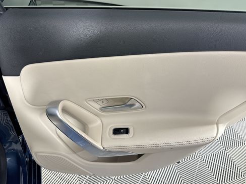 Used 2022 Mercedes-Benz A 220 image 42