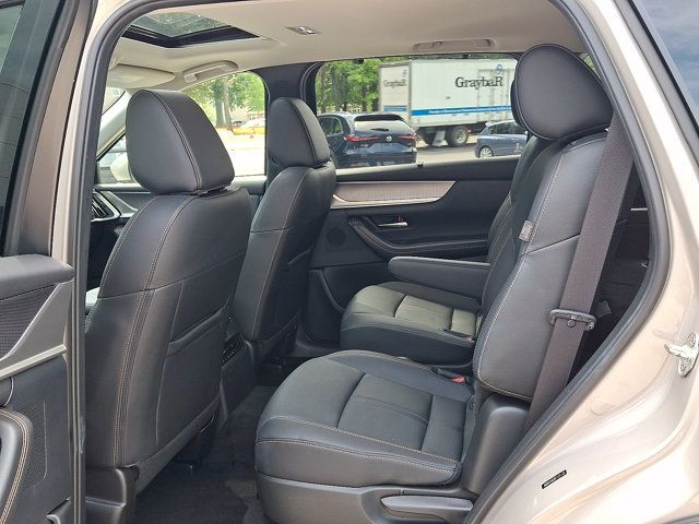 Certified 2024 MAZDA CX-90 3.3 Turbo w/ Preferred Plus AWD/4WD image 10
