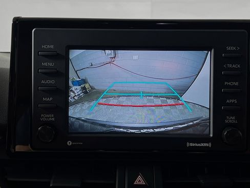 Used 2021 Toyota RAV4 LE FWD image 28