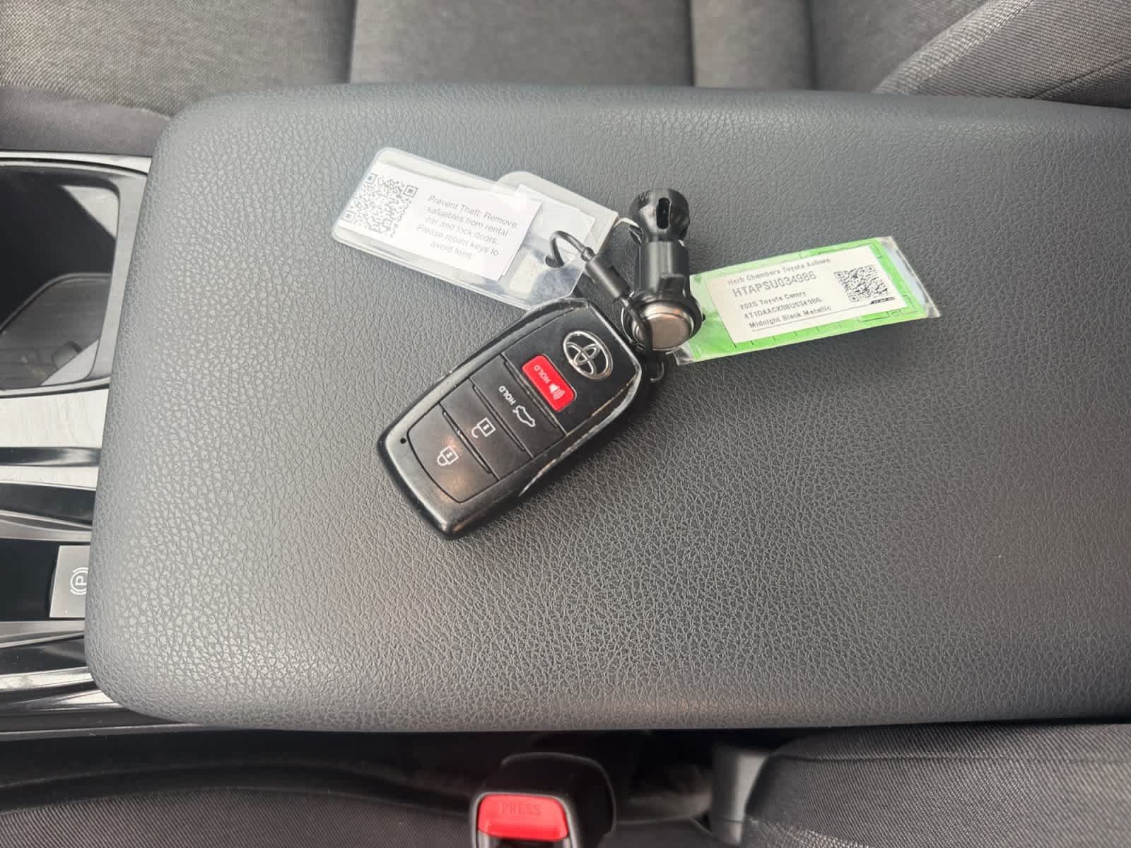 Used 2025 Toyota Camry LE FWD image 10