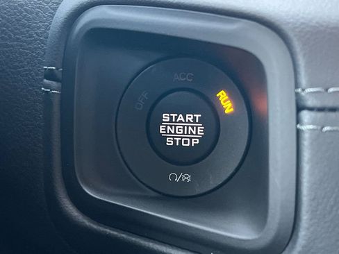 New 2026 Jeep Wrangler Unlimited Rubicon w/ Technology Group image 23