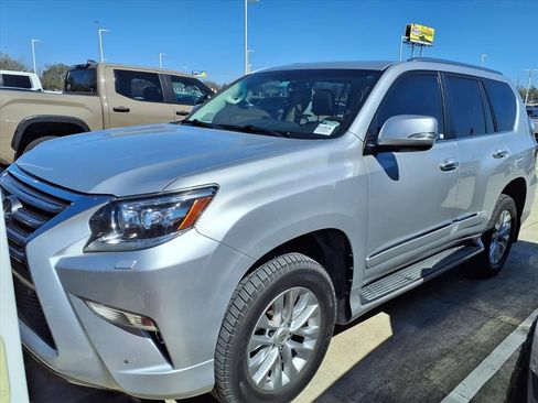 Used 2017 Lexus GX 460 Premium image 4