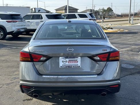 Certified 2023 Nissan Altima 2.5 SR image 4