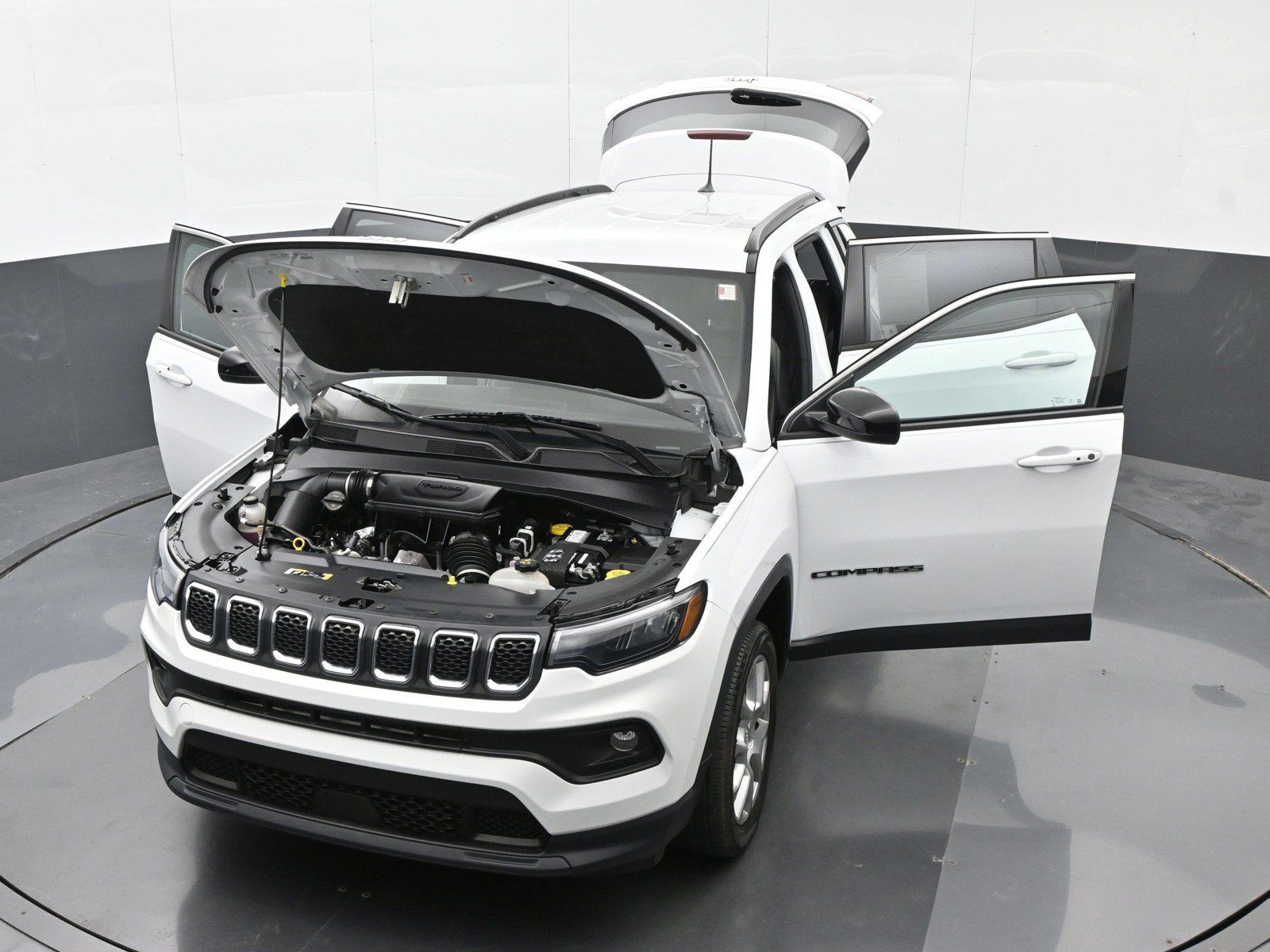Used 2023 Jeep Compass Latitude AWD/4WD image 46