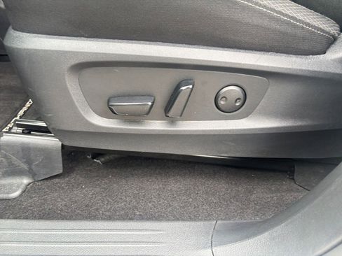 Used 2025 Nissan Pathfinder SV AWD/4WD image 22