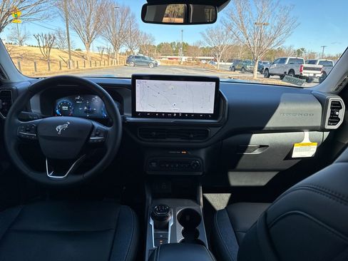 Used 2025 Ford Bronco Sport Outer Banks w/ Outer Banks Tech Package+ image 12