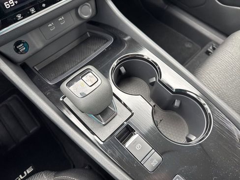 New 2026 Nissan Rogue SV FWD image 30