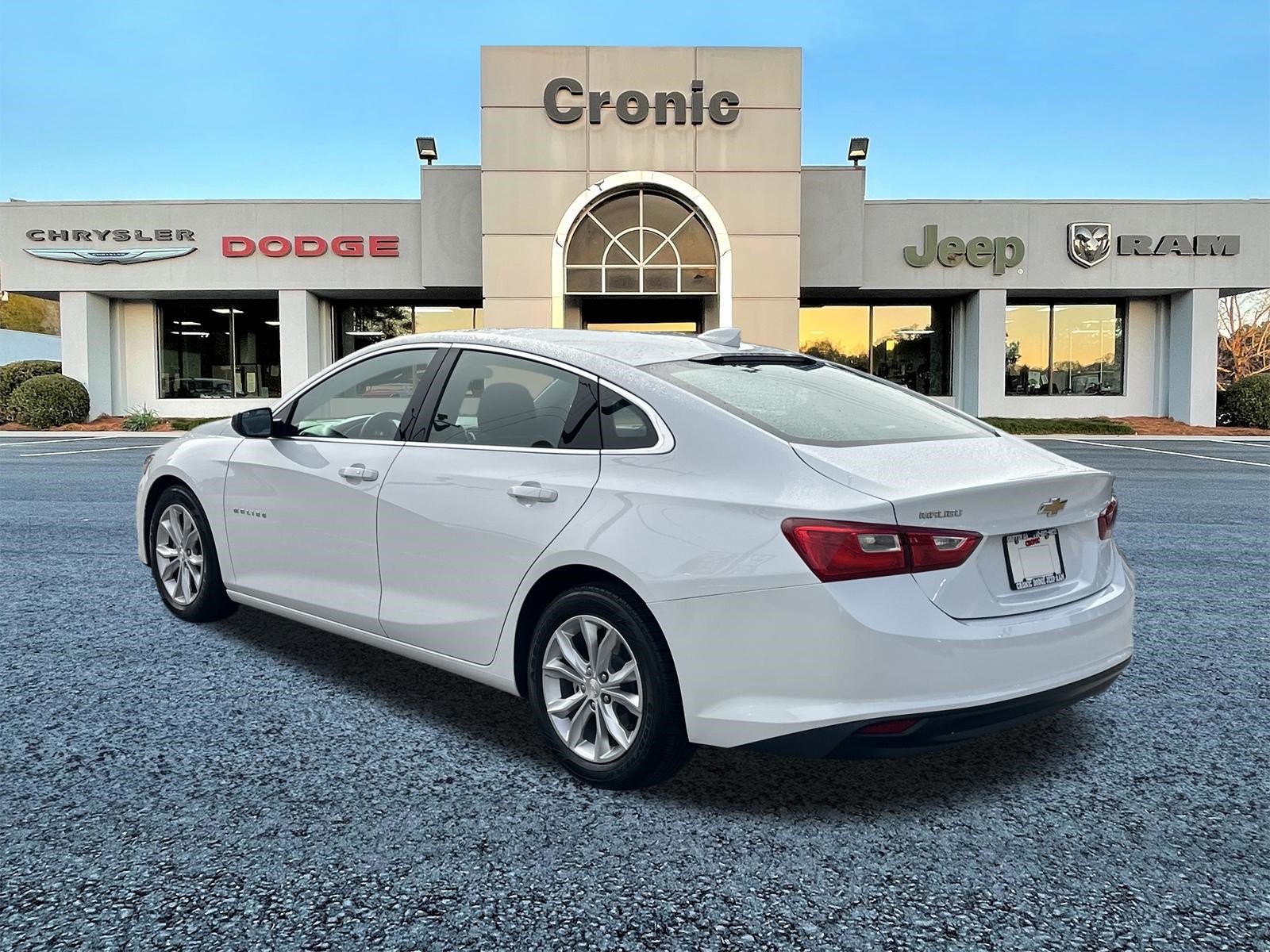 Used 2023 Chevrolet Malibu LT FWD image 5