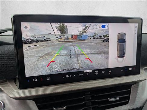 New 2025 Ford Explorer Active w/ Active Comfort Package image 12