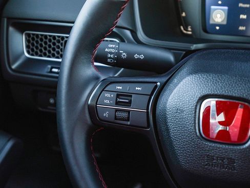 Used 2025 Honda Civic Type R image 17