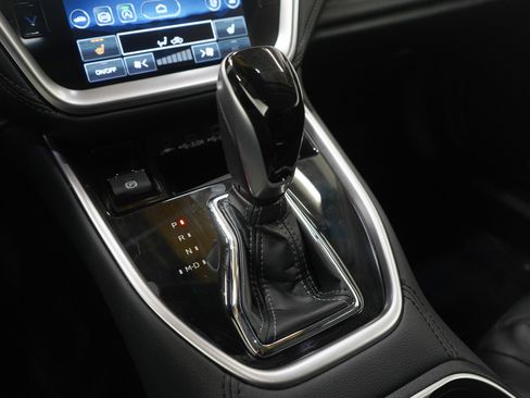 Used 2023 Subaru Outback Limited image 23