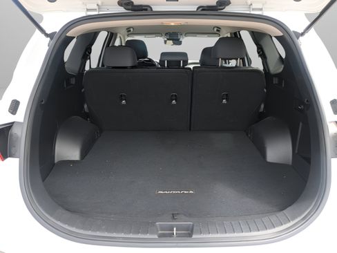 Used 2021 Hyundai Santa Fe SE FWD image 14