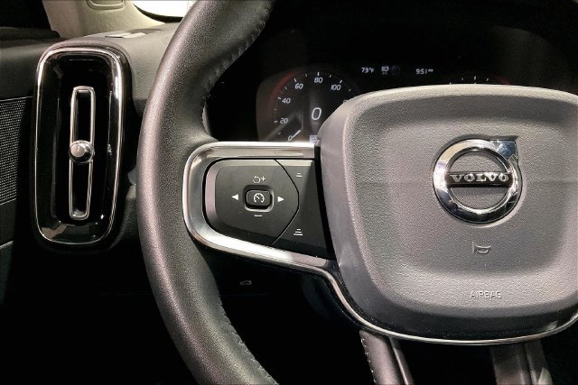 Used 2020 Volvo XC40 T5 Momentum AWD/4WD image 20