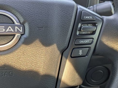 Used 2023 Nissan Frontier SV w/ Midnight Edition Package RWD image 29