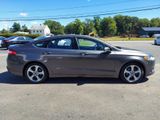 Used 2016 Ford Fusion SE w/ Equipment Group 201A image 4