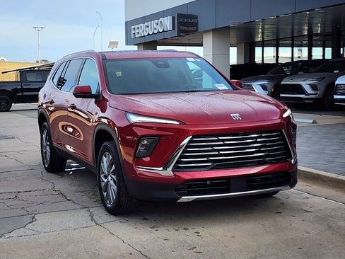 New 2026 Buick Enclave Preferred image 2