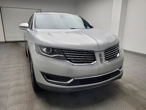 Used 2016 Lincoln MKX Reserve FWD image 14