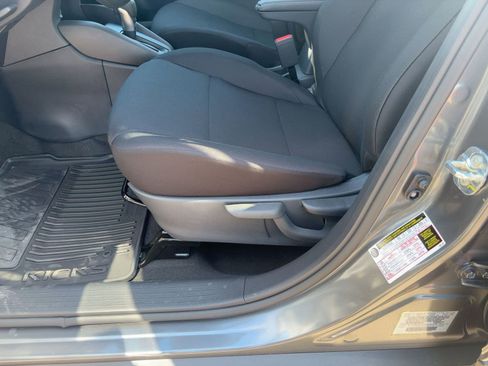 New 2025 Nissan Kicks Play S image 14