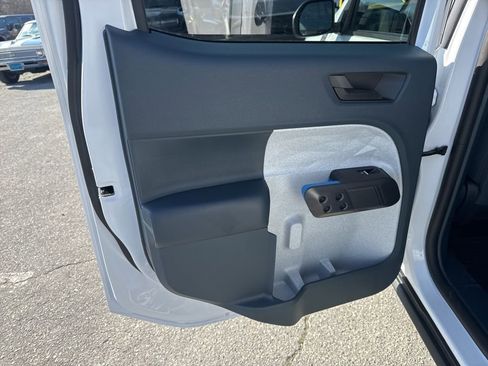 Used 2025 Ford Maverick XLT w/ Equipment Group 302A image 24