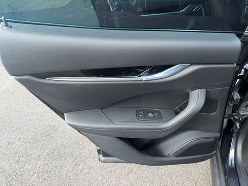 Used 2022 Maserati Levante Modena image 25