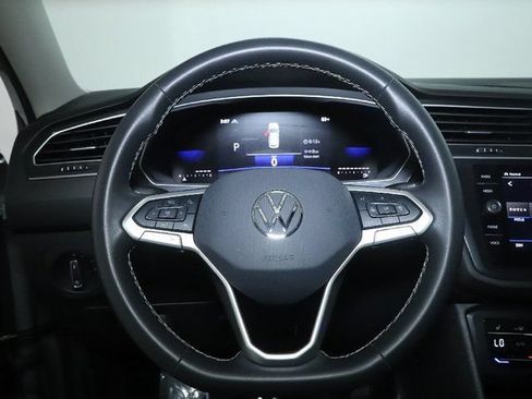 Certified 2024 Volkswagen Tiguan SE AWD/4WD image 23