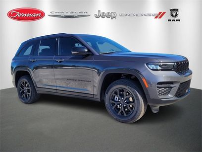 Used 2025 Jeep Grand Cherokee Altitude