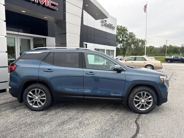 Certified 2024 GMC Terrain SLT w/ LPO, Floor Liner Package AWD/4WD image 8