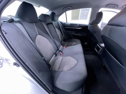 Used 2022 Toyota Camry LE w/ Carpet Mat Package (TMS) AWD/4WD image 37