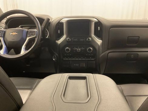 Used 2022 Chevrolet Silverado 1500 LTZ w/ LTZ Premium Package AWD/4WD image 4