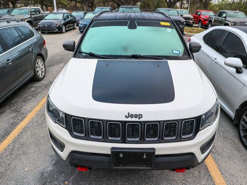Used 2019 Jeep Compass Trailhawk image 5