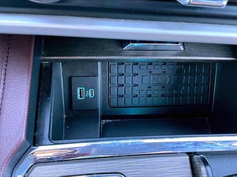 Certified 2024 Ford Expedition Limited image 16