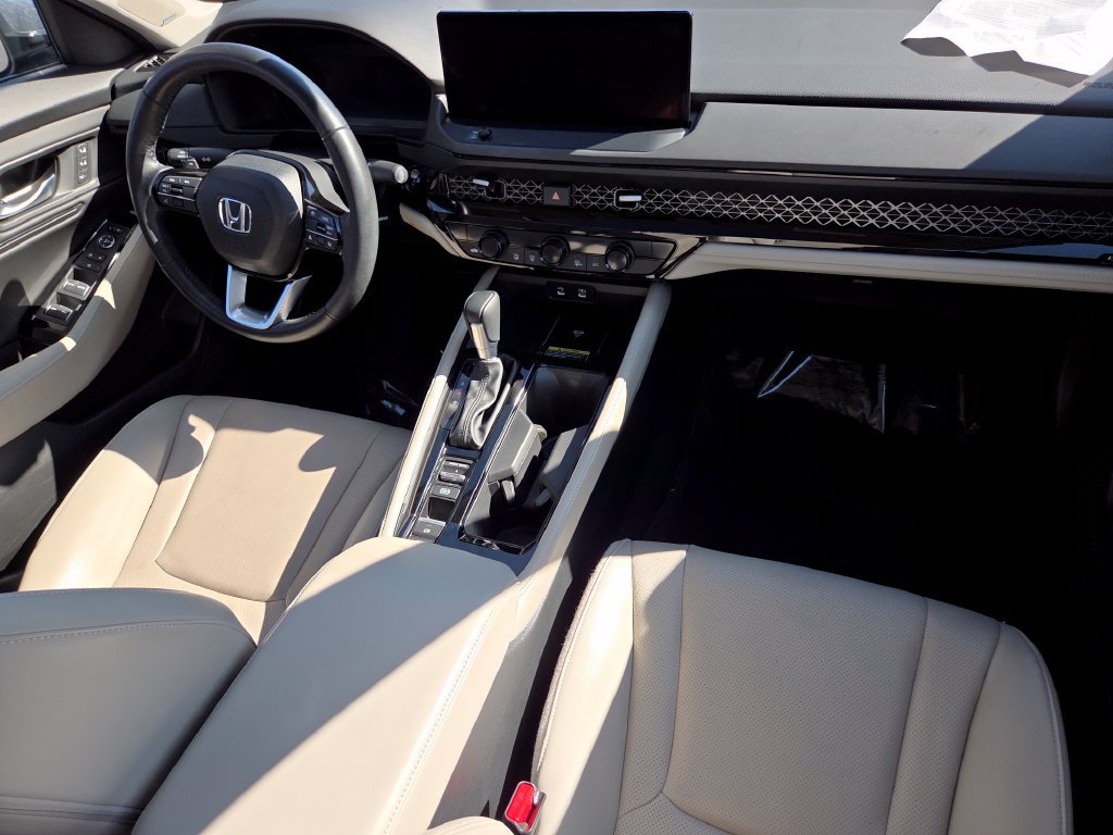 Used 2024 Honda Accord Touring image 34