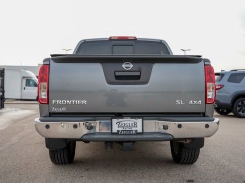 Used 2019 Nissan Frontier SL AWD/4WD image 6