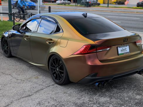 Used 2017 Lexus IS 200t F Sport image 10