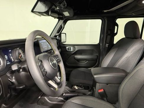 Used 2024 Jeep Wrangler Unlimited Sport AWD/4WD image 33