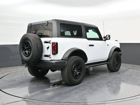 Used 2023 Ford Bronco Wildtrak image 7