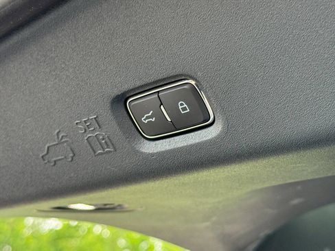Used 2025 Ford Expedition Active AWD/4WD image 24