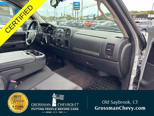 Used 2012 Chevrolet Silverado 2500 LT w/ Interior Plus Package AWD/4WD image 17