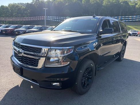Used 2020 Chevrolet Suburban LT AWD/4WD image 10