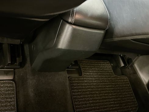 Used 2018 Subaru Forester 2.5i Touring image 29