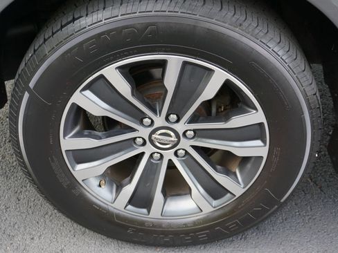 Used 2018 Nissan Armada SL AWD/4WD image 13