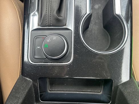 Used 2023 Chevrolet Blazer Premier w/ Enhanced Convenience Package FWD image 31