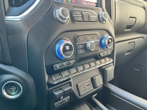 Used 2021 GMC Sierra 2500 AT4 w/ AT4 Premium Plus Package image 25