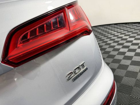 Used 2018 Audi Q5 2.0T Premium Plus w/ Premium Plus Package AWD/4WD image 11