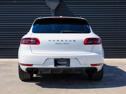 Certified 2018 Porsche Macan Turbo image 6