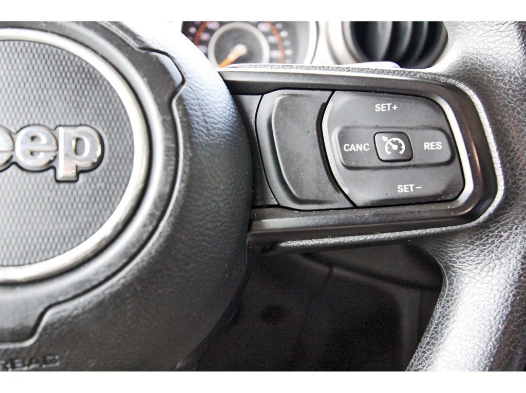 Used 2018 Jeep Wrangler Unlimited Sport AWD/4WD image 20