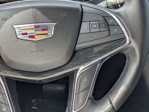 Used 2020 Cadillac XT5 Premium Luxury FWD image 18