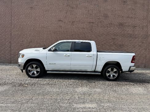Used 2023 RAM 1500 Laramie AWD/4WD image 3